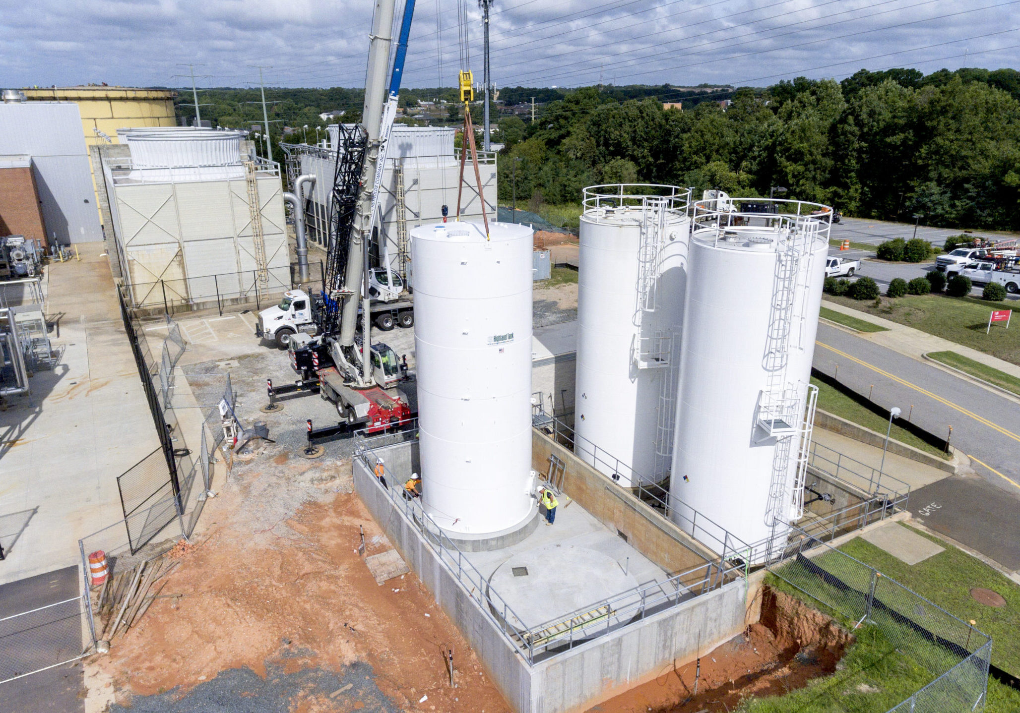 Vertical Tank Install - Aviation (Source - DJI_0744)